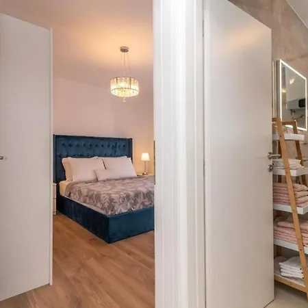 Oleandar Τρογκίρ